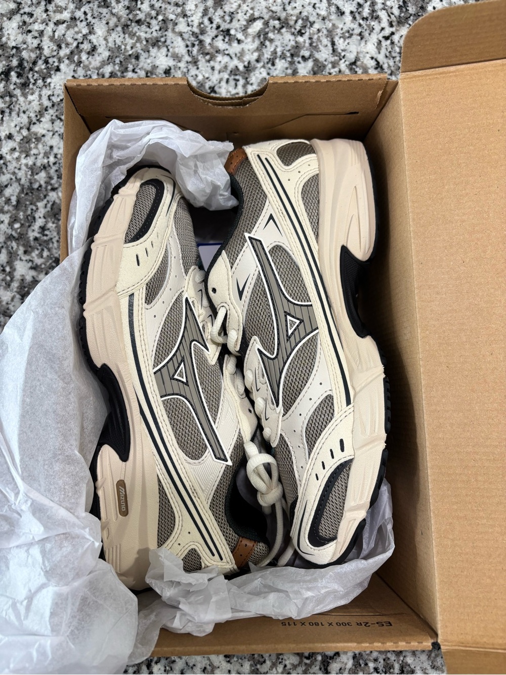 Mizuno MXR Casuals Unisex Cream and Gray Sneakers